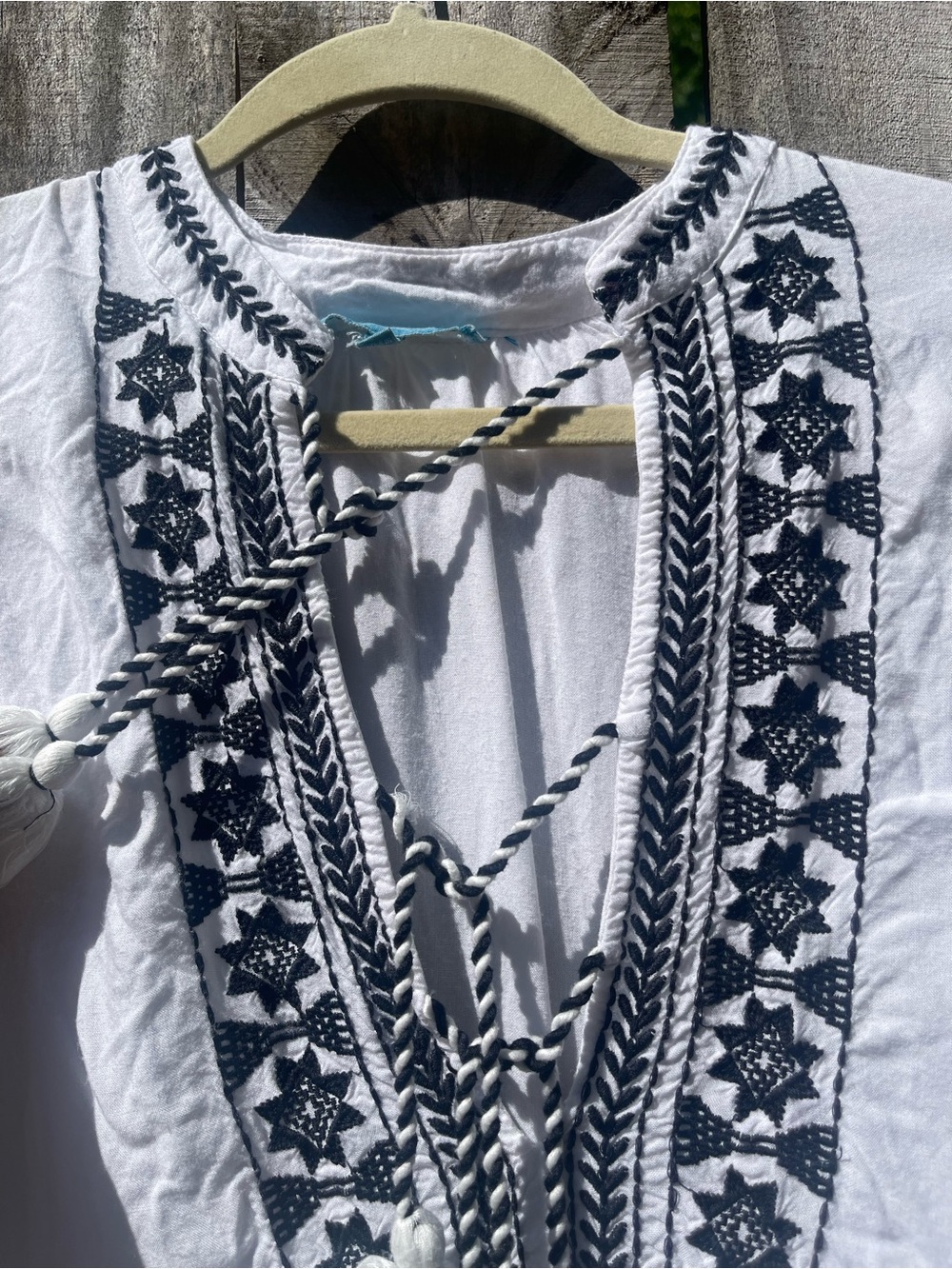 blue island White Tunic with Black Embroidered Trim Size M - Picture 9 of 14